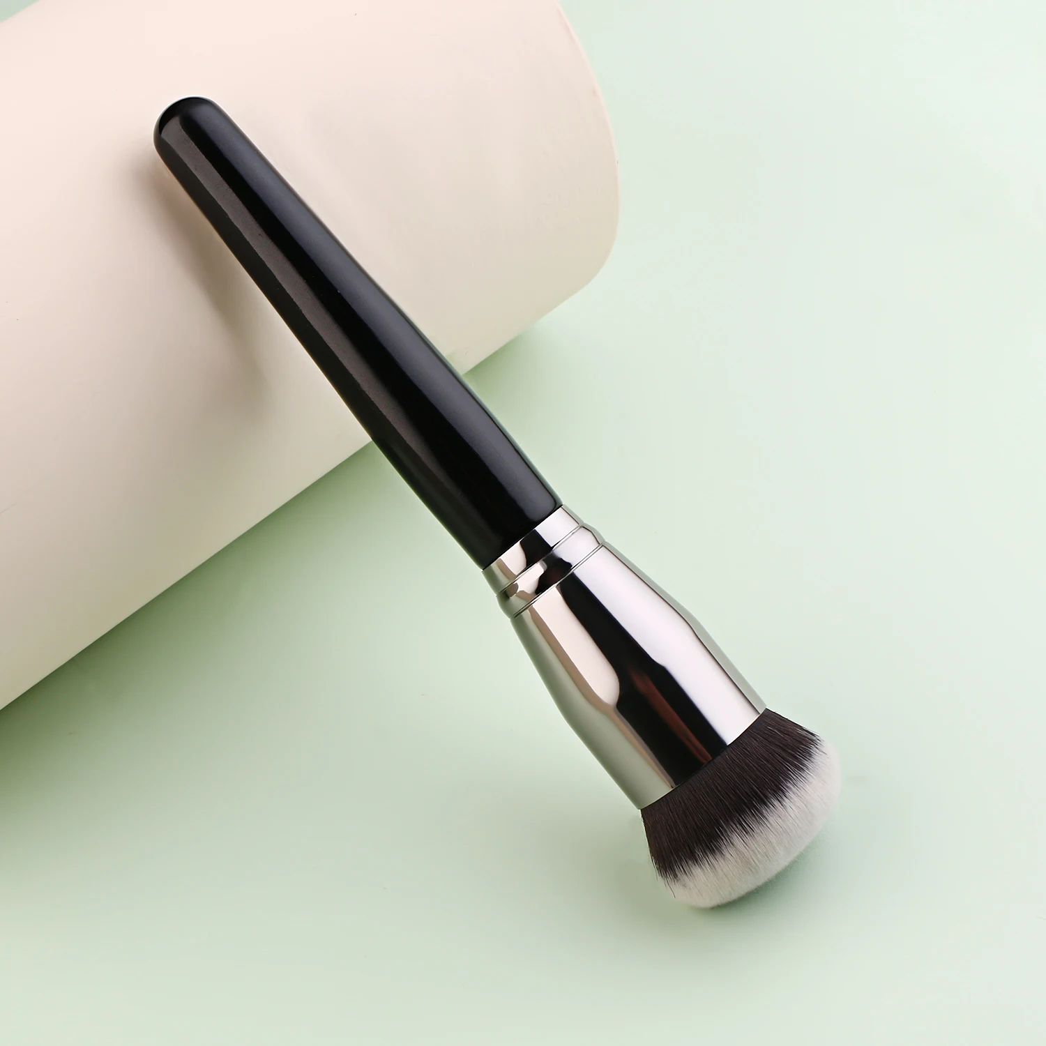 Preto fundação compõem escova  - Beauty Queen Makeup avaliação e preço