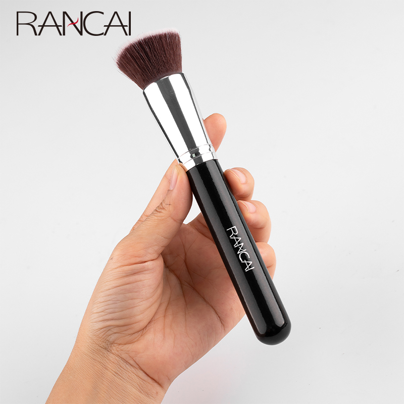 Pincel de base kabuki de topo  - Beauty Queen Makeup avaliação e preço